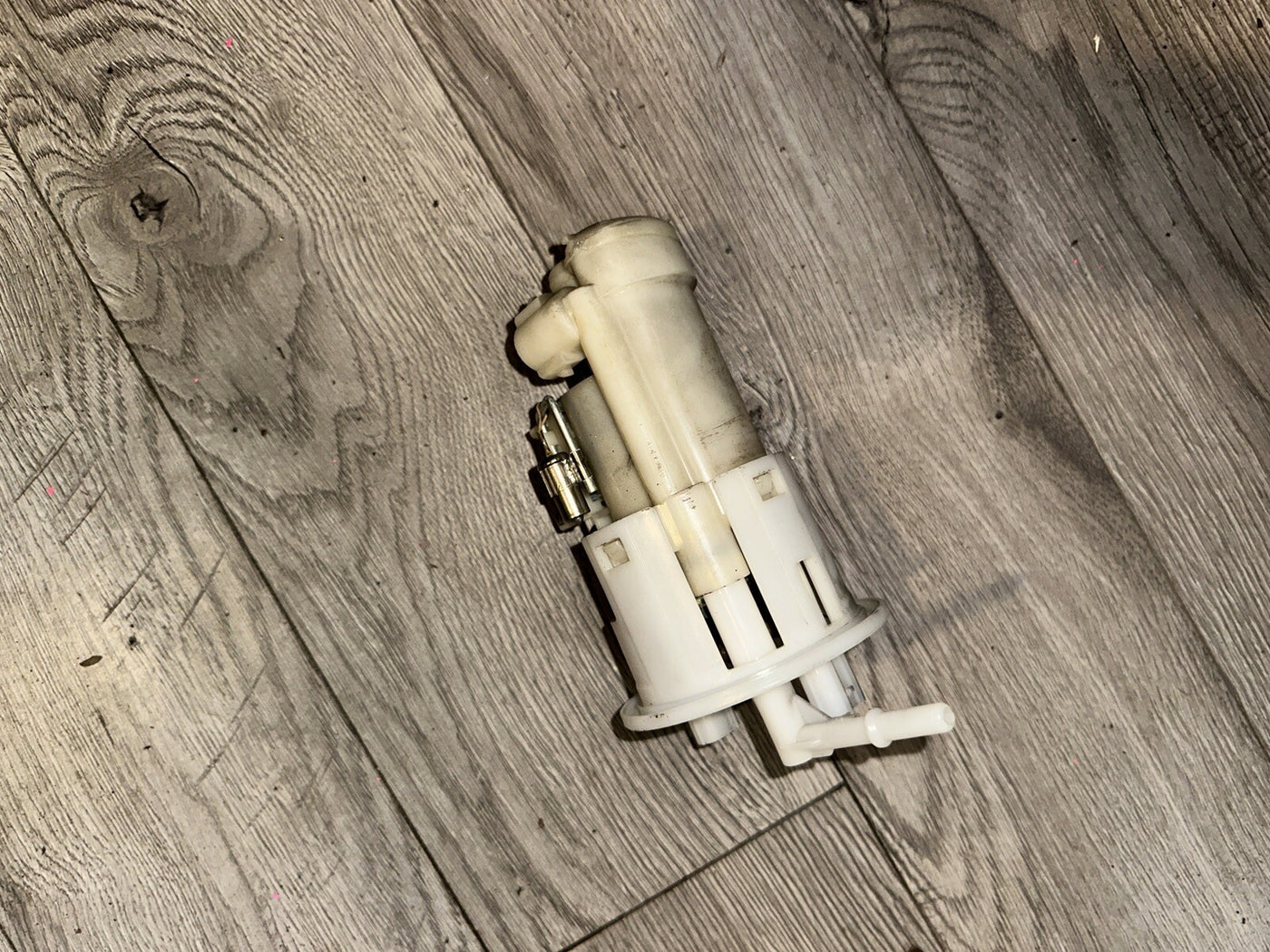 08-16 YAMAHA YZF R6 FUEL PUMP GAS PETROL SENDER UNIT