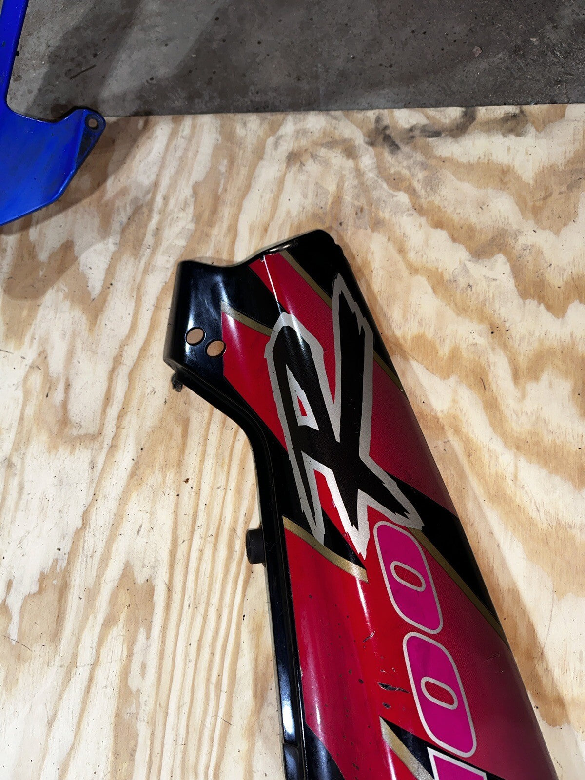 91 92 GSXR1100 LEFT REAR BACK TAIL FAIRING UNDERTAIL COWL PLASTIC