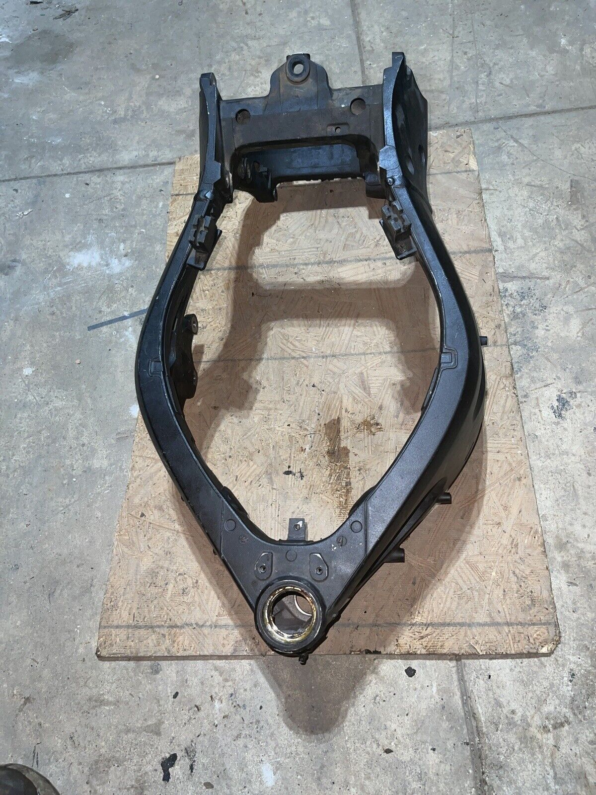 03 04 05 2003 2004 2005 YAMAHA YZF R6 REAR SWINGARM SWING ARM