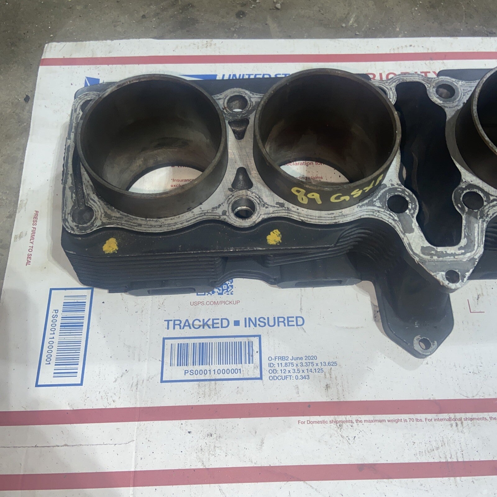 1989 Suzuki GSXR ENGINE MOTOR PISTON CYLINDERS BLOCK JUG