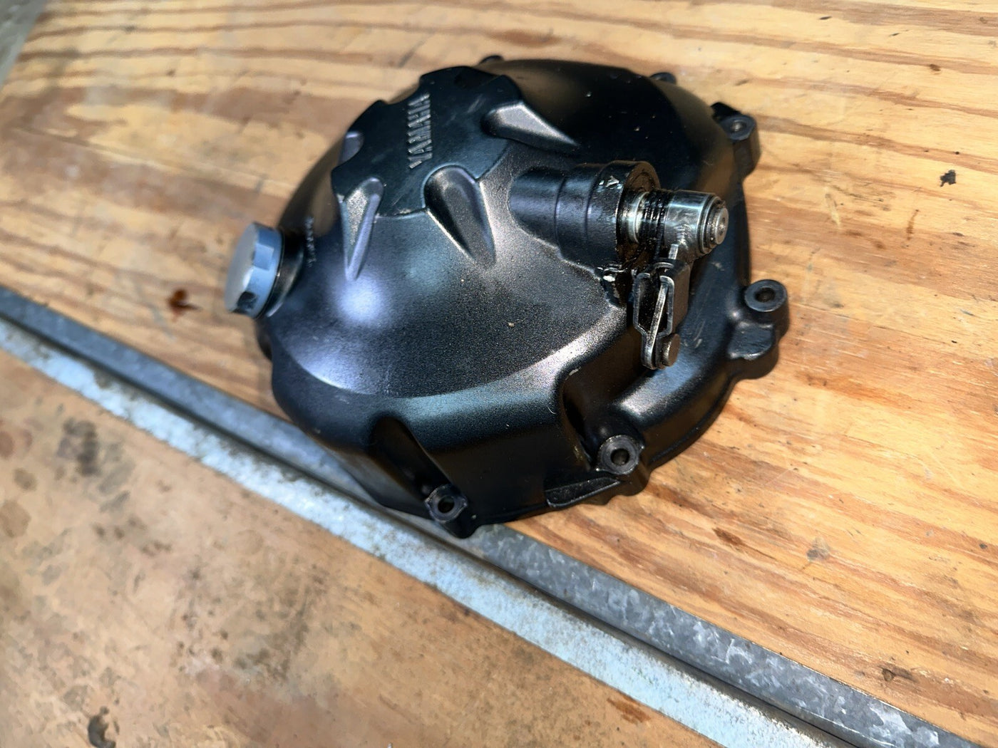 08-16 Yamaha Yzf R6 R6r Engine Clutch Cover