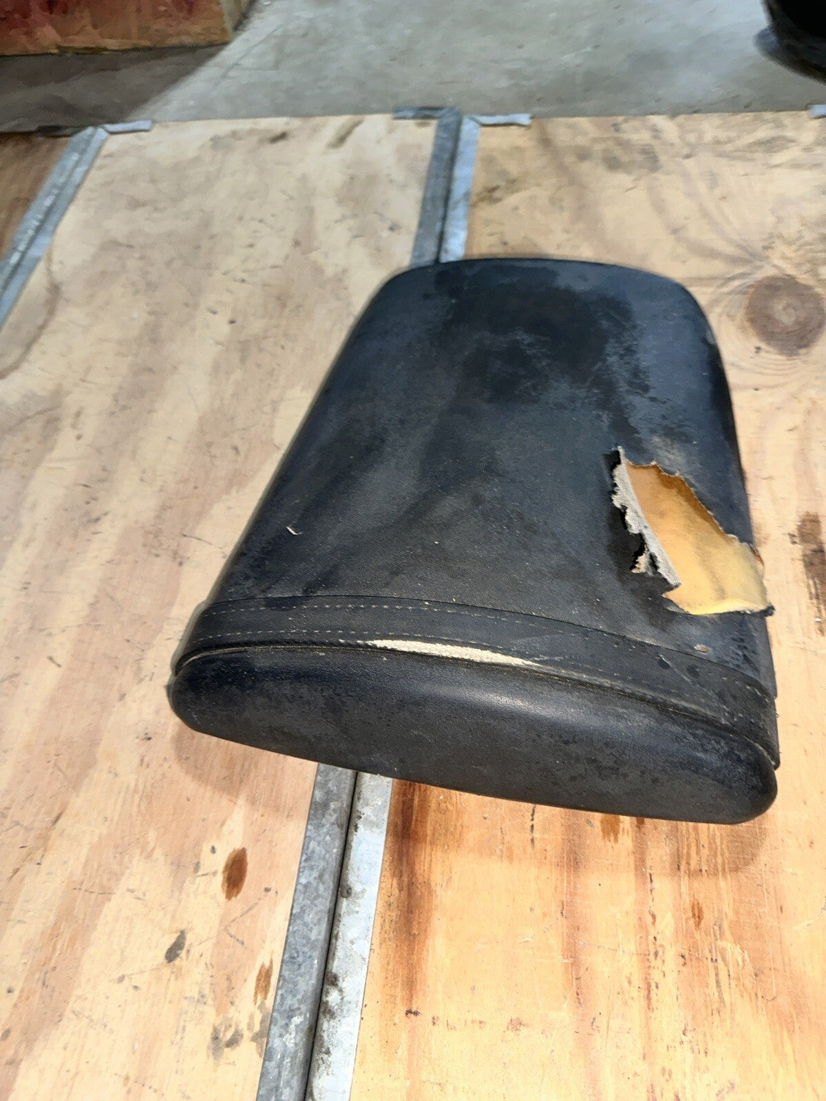 2003 03-04 HONDA CBR600RR CBR 600RR Rear Seat Saddle Pillion Passenger Back