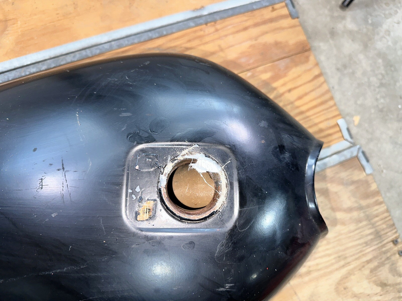 KAWASAKI KZ 400 440 LTD 1979-1983 GAS FUEL PETROL TANK OEM