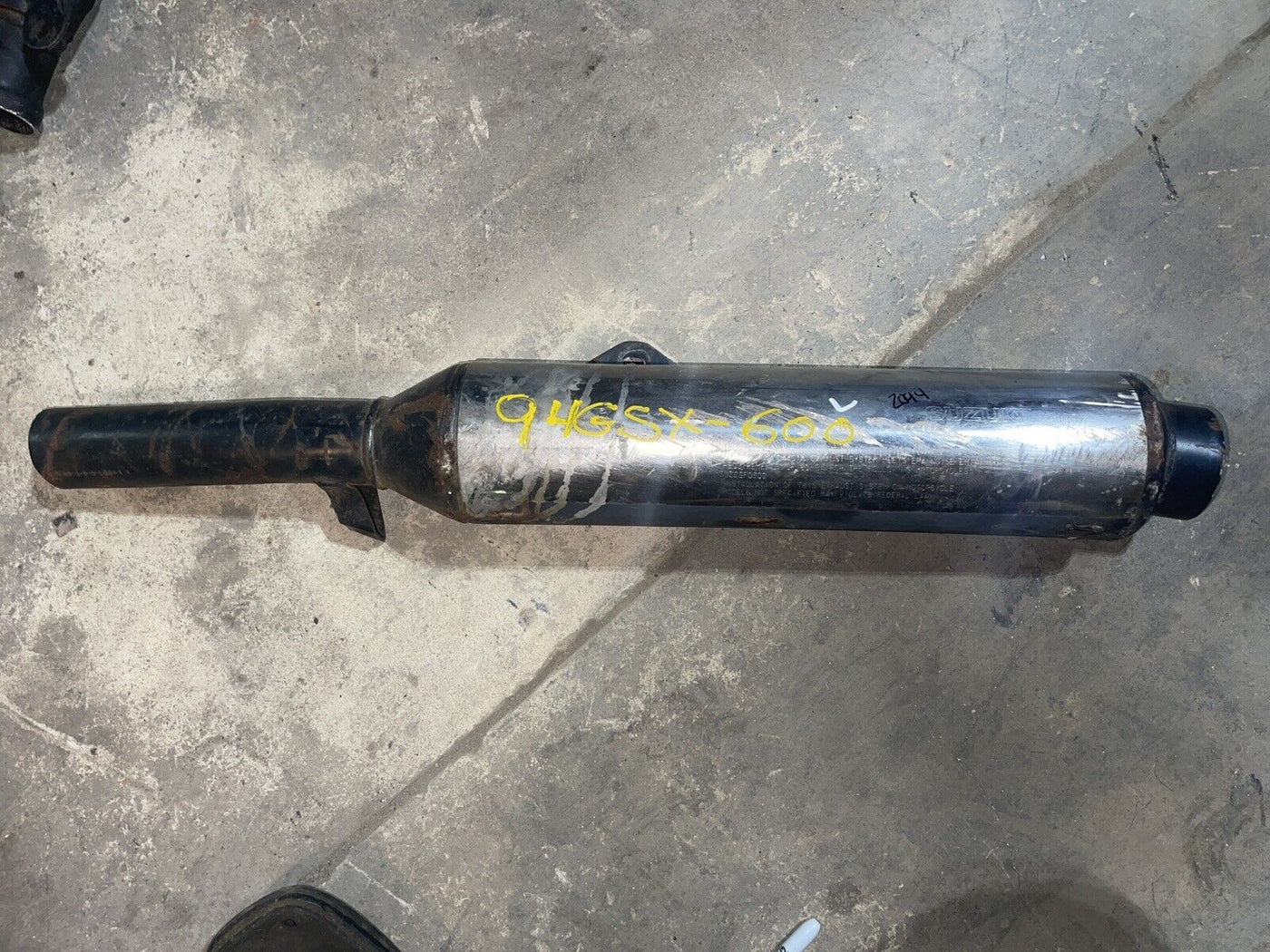94 suzuki gsx 600 LEFT exhaust muffler
