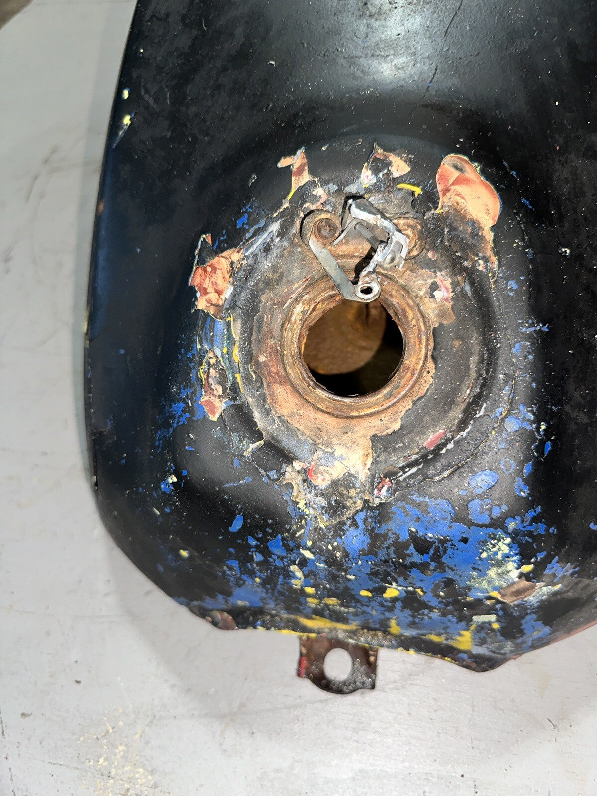 84 HONDA INTERCEPTOR 750 VF750F GAS TANK FUEL PETROL RESERVOIR Lots Of Filler