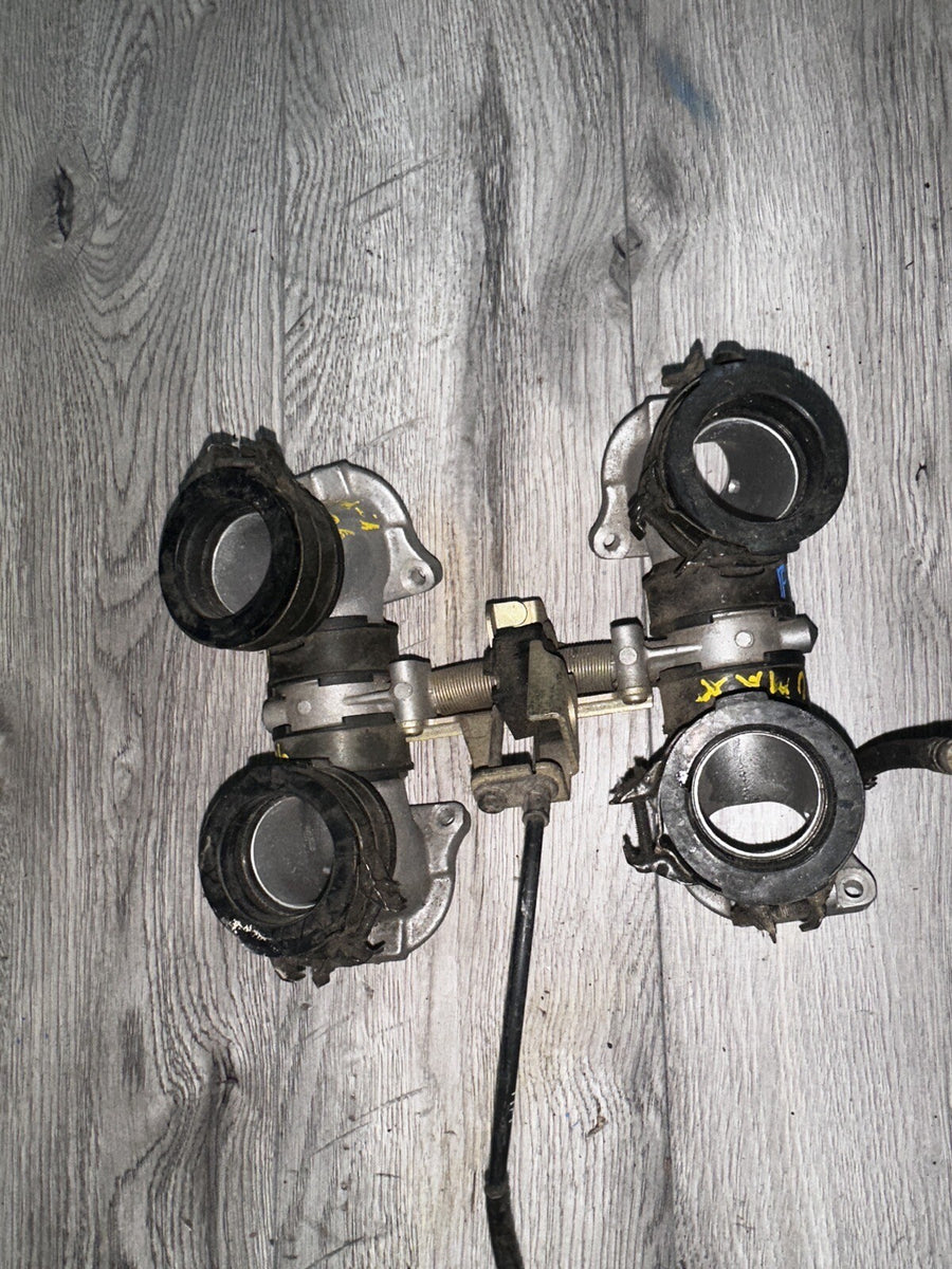 92 Yamaha Vmax Carburetor Boots Assembly 