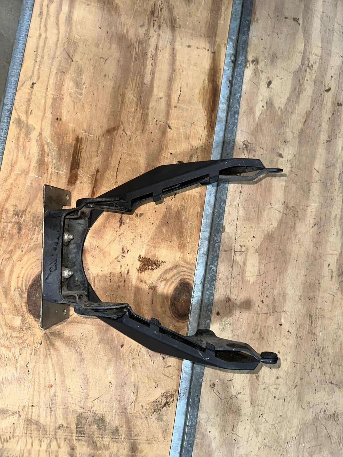 03-04 Honda Cbr600rr Cbr 600rr Rear Back Fender Guard Bracket Stay Left Right Oe