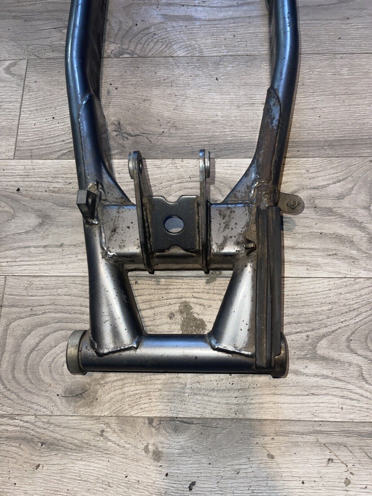 YAMAHA 92 93 94 95 96 97 98 XJ600S SECA II REAR SWINGARM OEM