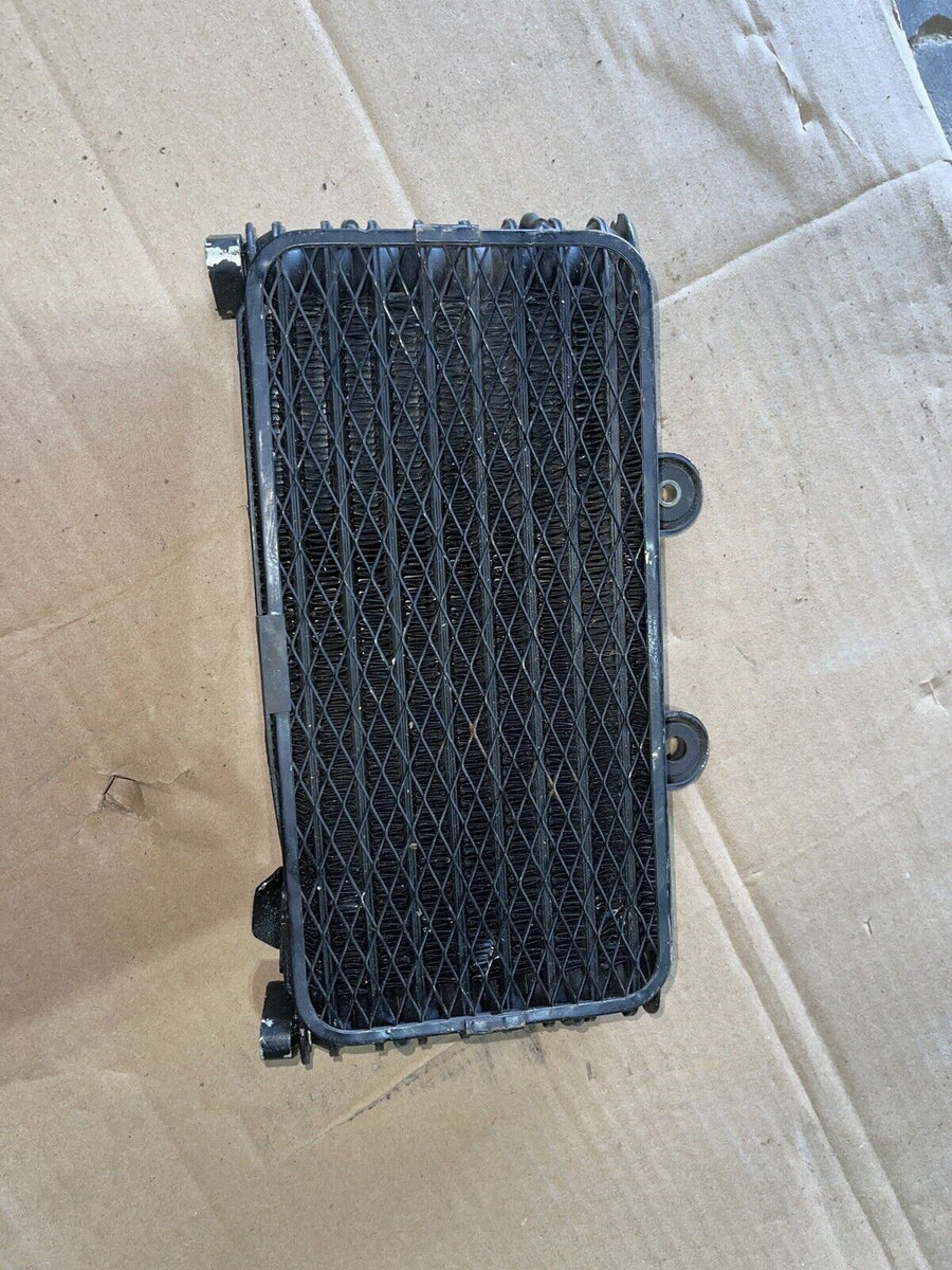 Suzuki gsf 600 oil cooler