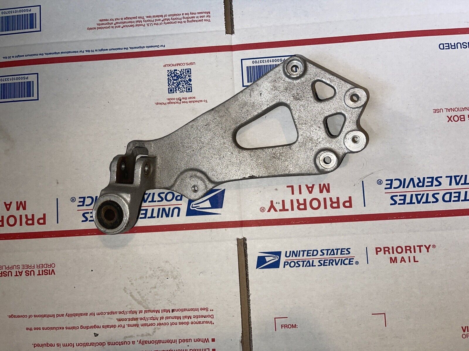 1986 Suzuki Gsxr750  Right Rear Back Passenger Peg Mount GSXR 750