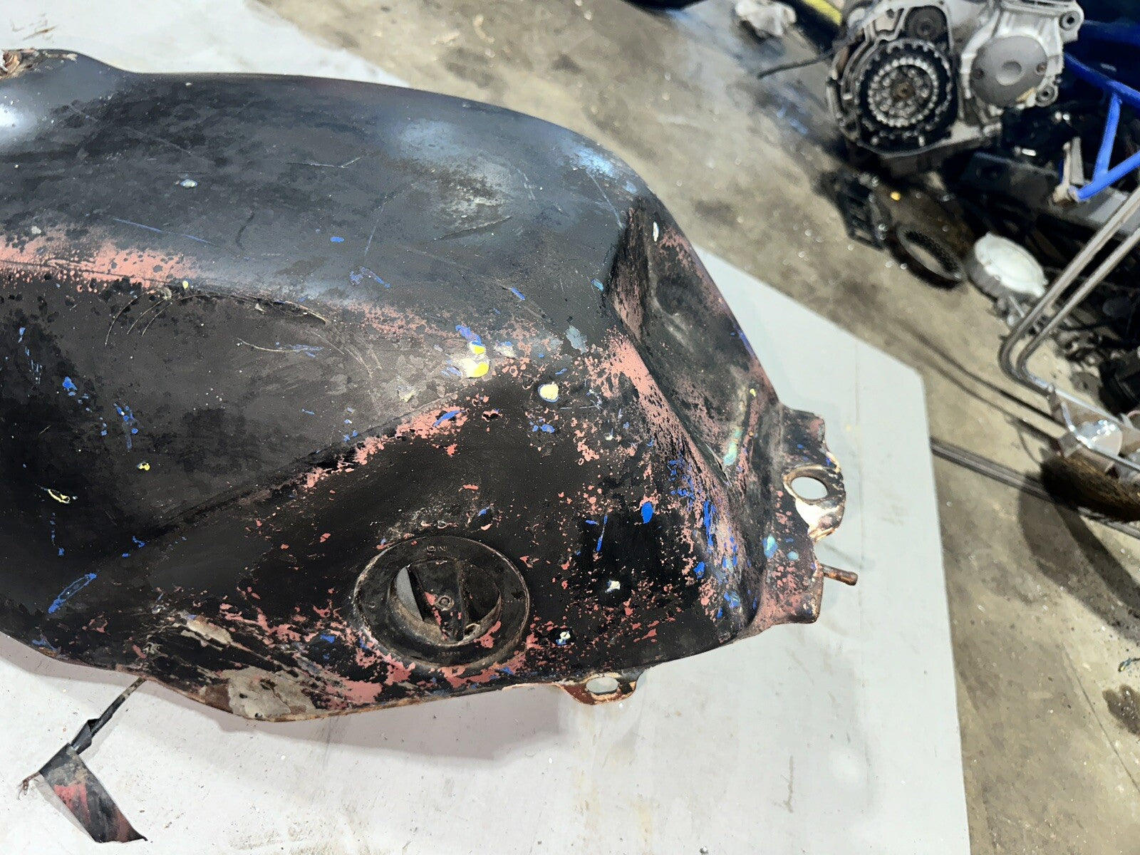 84 HONDA INTERCEPTOR 750 VF750F GAS TANK FUEL PETROL RESERVOIR Lots Of Filler