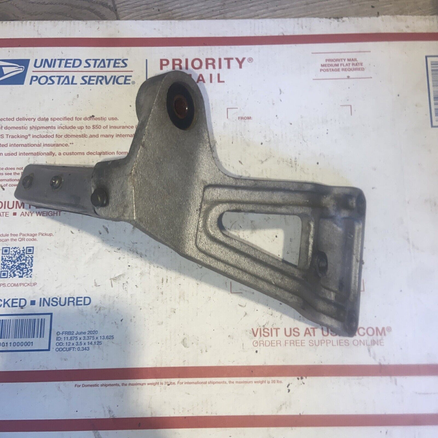 1991 91-93 Suzuki GSXR 1100R 1100 Right Side Passenger Foot Peg Bracket