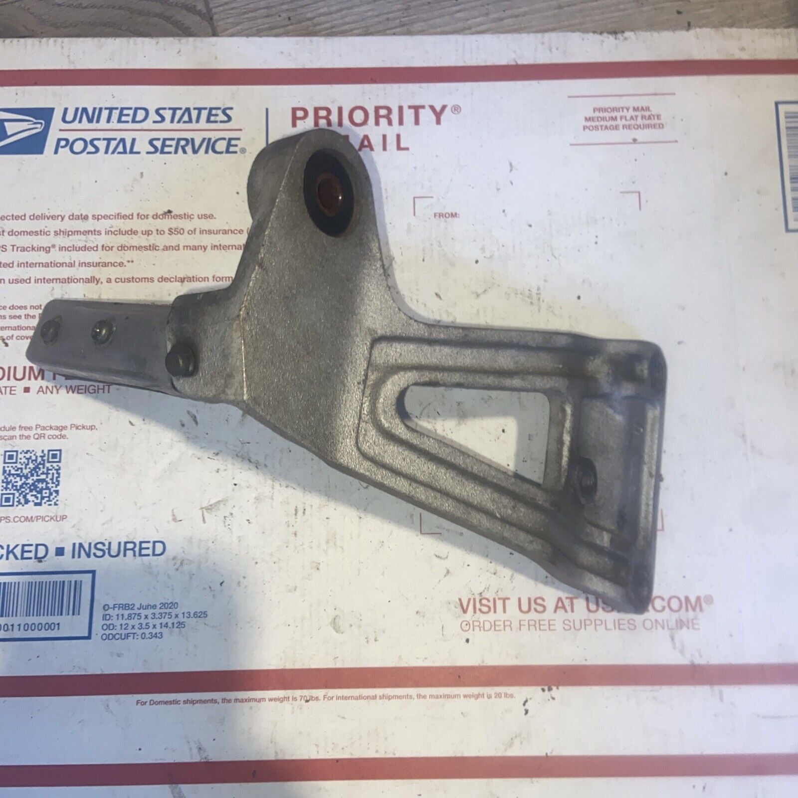 1991 91-93 Suzuki GSXR 1100R 1100 Right Side Passenger Foot Peg Bracket