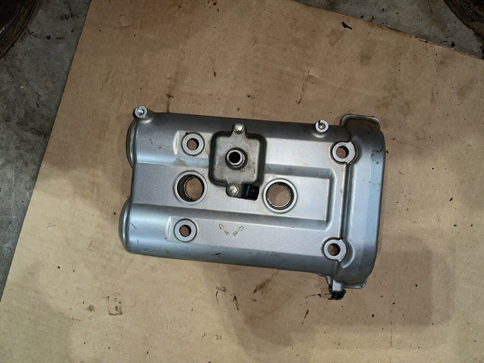 09 10 11 2009 2011 Kawasaki Ninja EX650 650R Engine Valve Cover Cylinder 