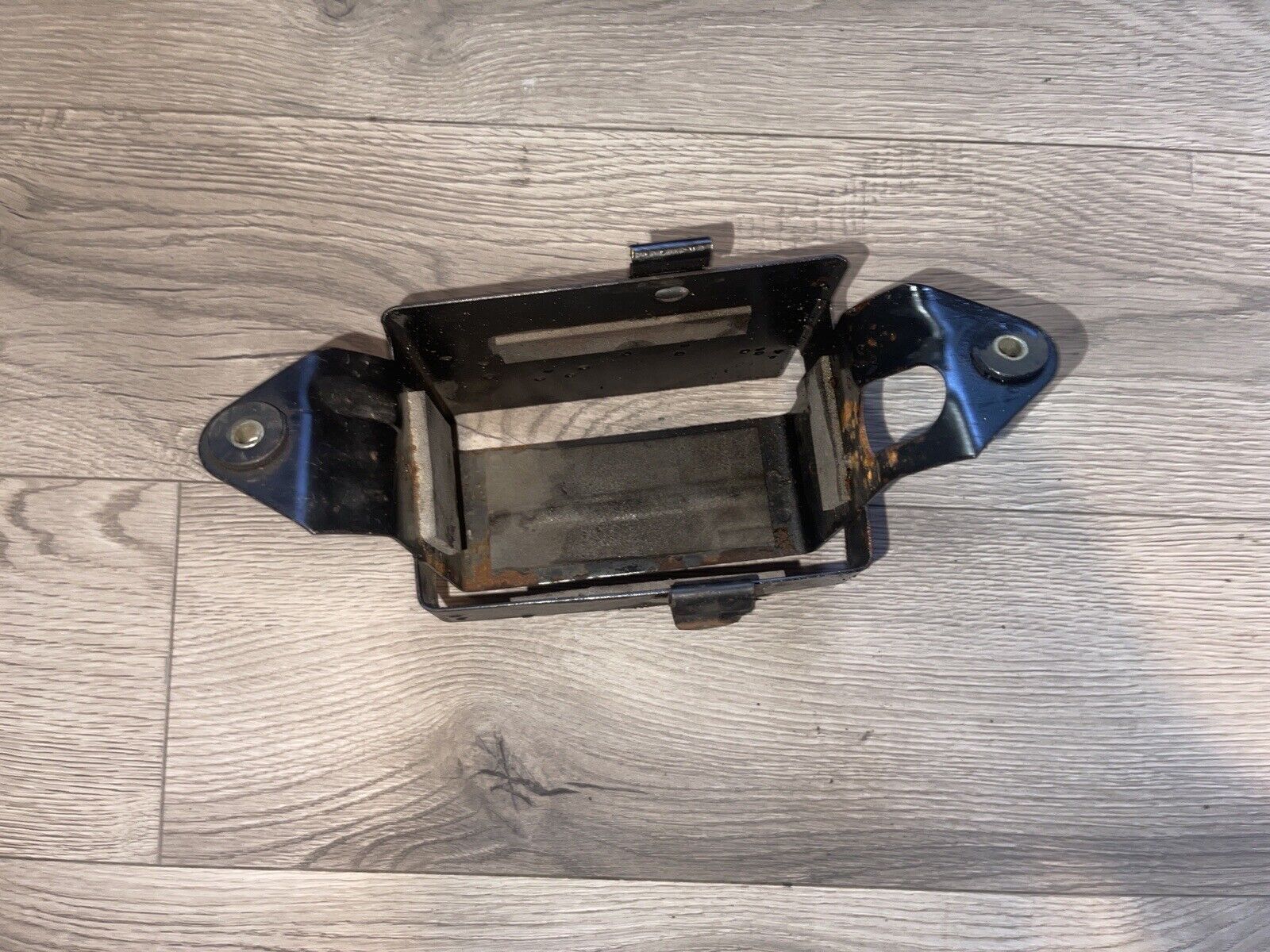 1988-1992 88 89 90 91 92 Suzuki GSX-R750 battery box tray holder well Oem