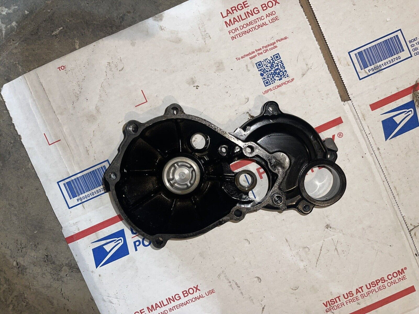 1996 96-99 Suzuki GSXR 750 GSXR750 Starter Gear Engine Case Side Motor Cover