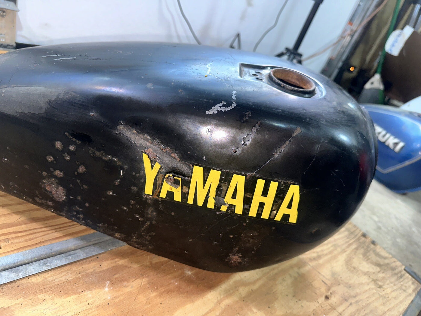 YAMAHA VIRAGO FUEL TANK PETROL GAS XV750 1981-1983 XV 750