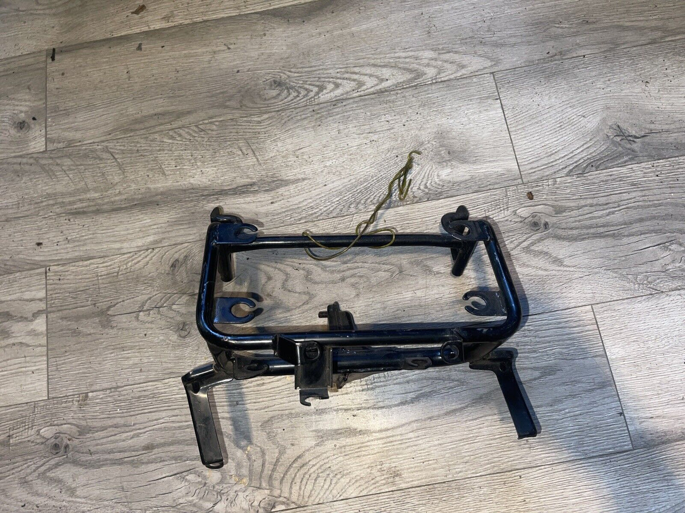 YAMAHA 92-98 SECA II 600 94-96 XJ600S OEM UPPER FAIRING MIRROR GAUGES STAY