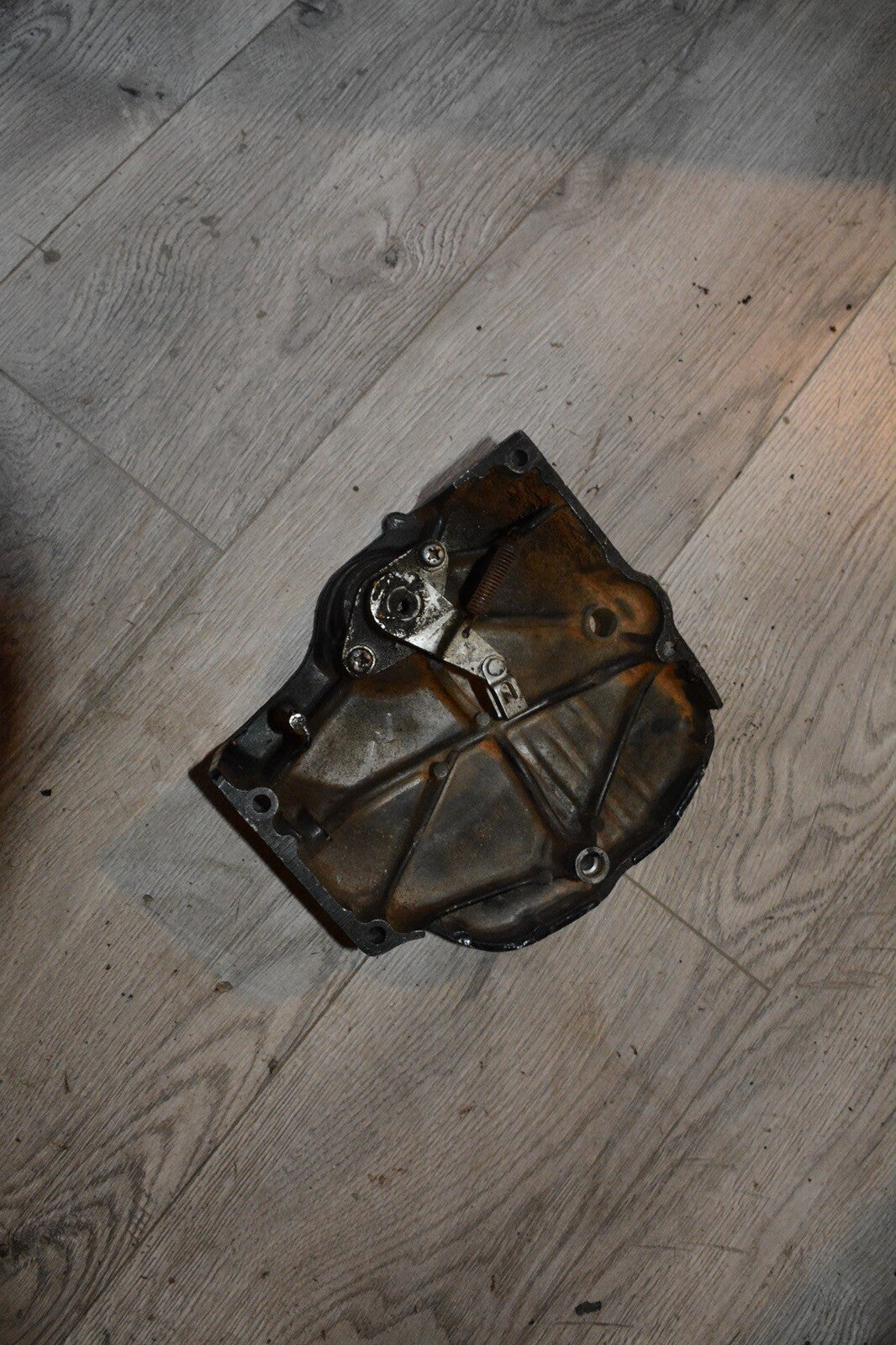 1997-2009 Suzuki GS500 GS500E GS 500 OEM Left Sprocket Engine Cover