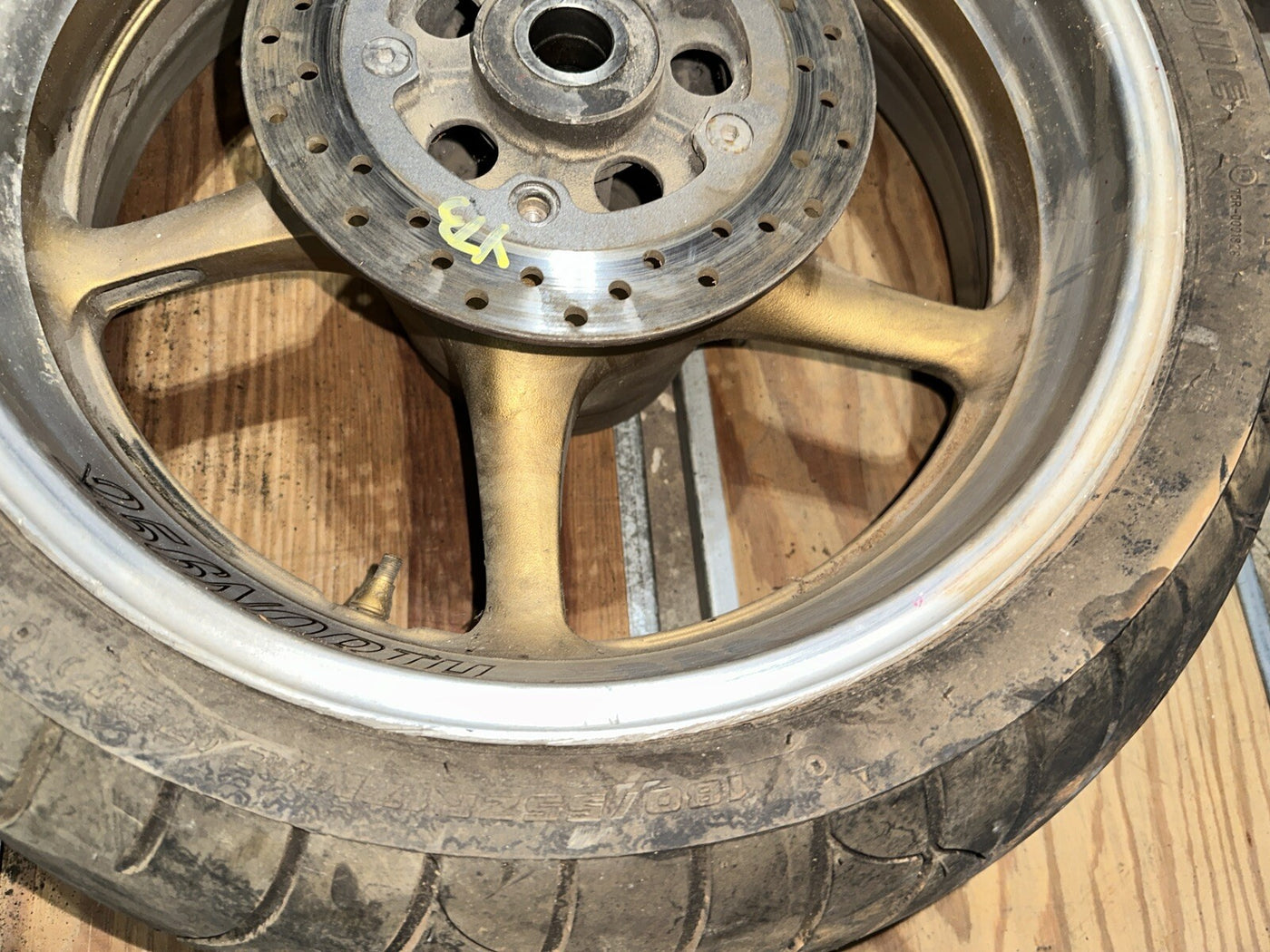 2003 - 2005 Yamaha Yzf R6 06 - 09 R6s Oem Rear Wheel Rim Tire