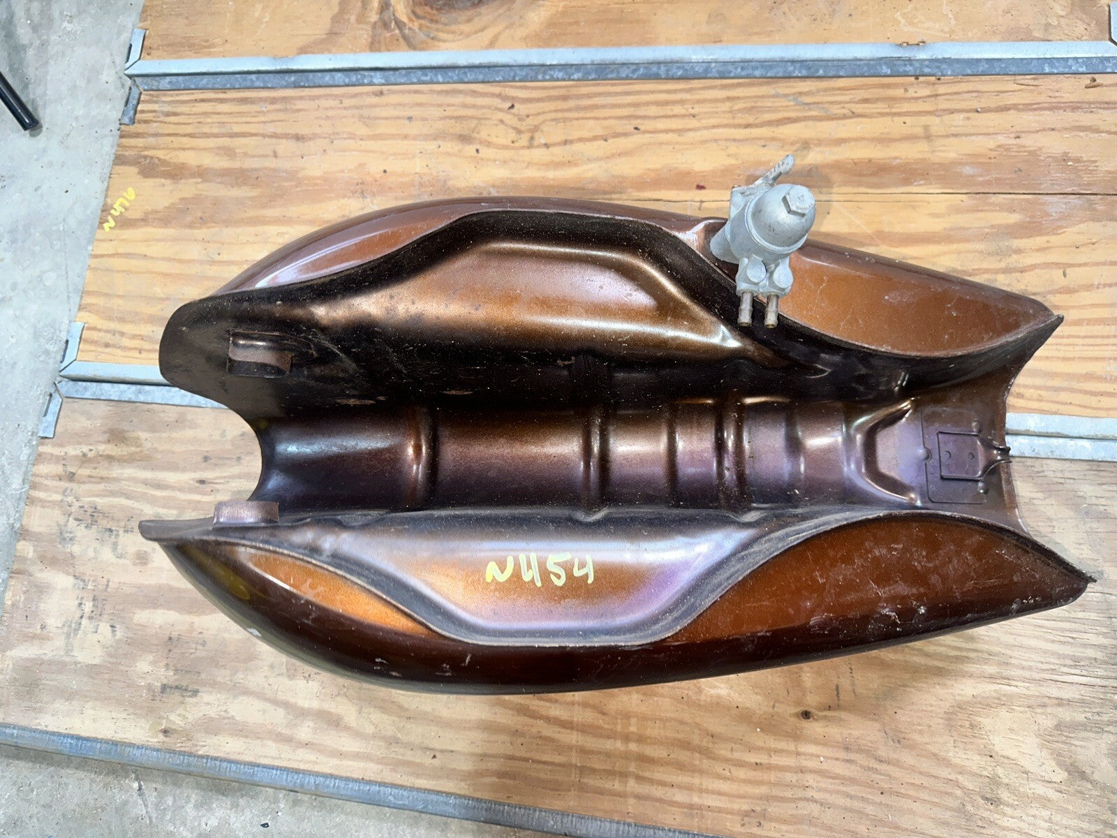 1974-77 Kawasaki KZ400 KZ 400 Gas Tank Fuel