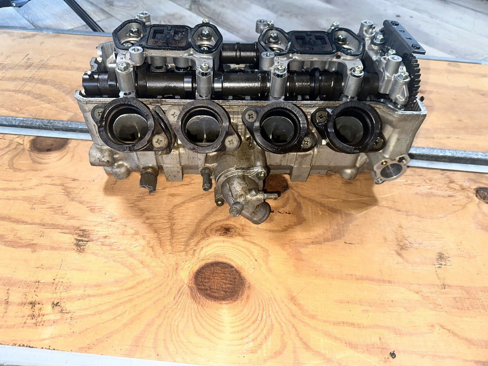 01-03 Suzuki GSXR 600 Engine Motor Cylinder Head