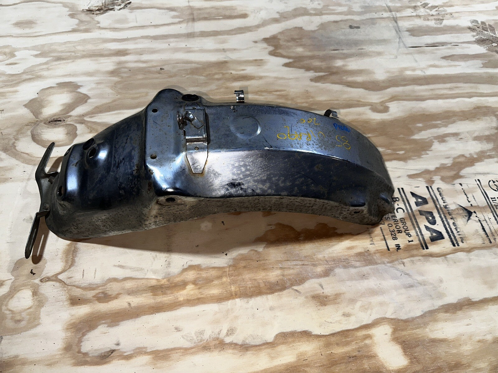 84-87 YAMAHA VIRAGO 700 XV700 REAR BACK WHEEL FENDER MUD GUARD