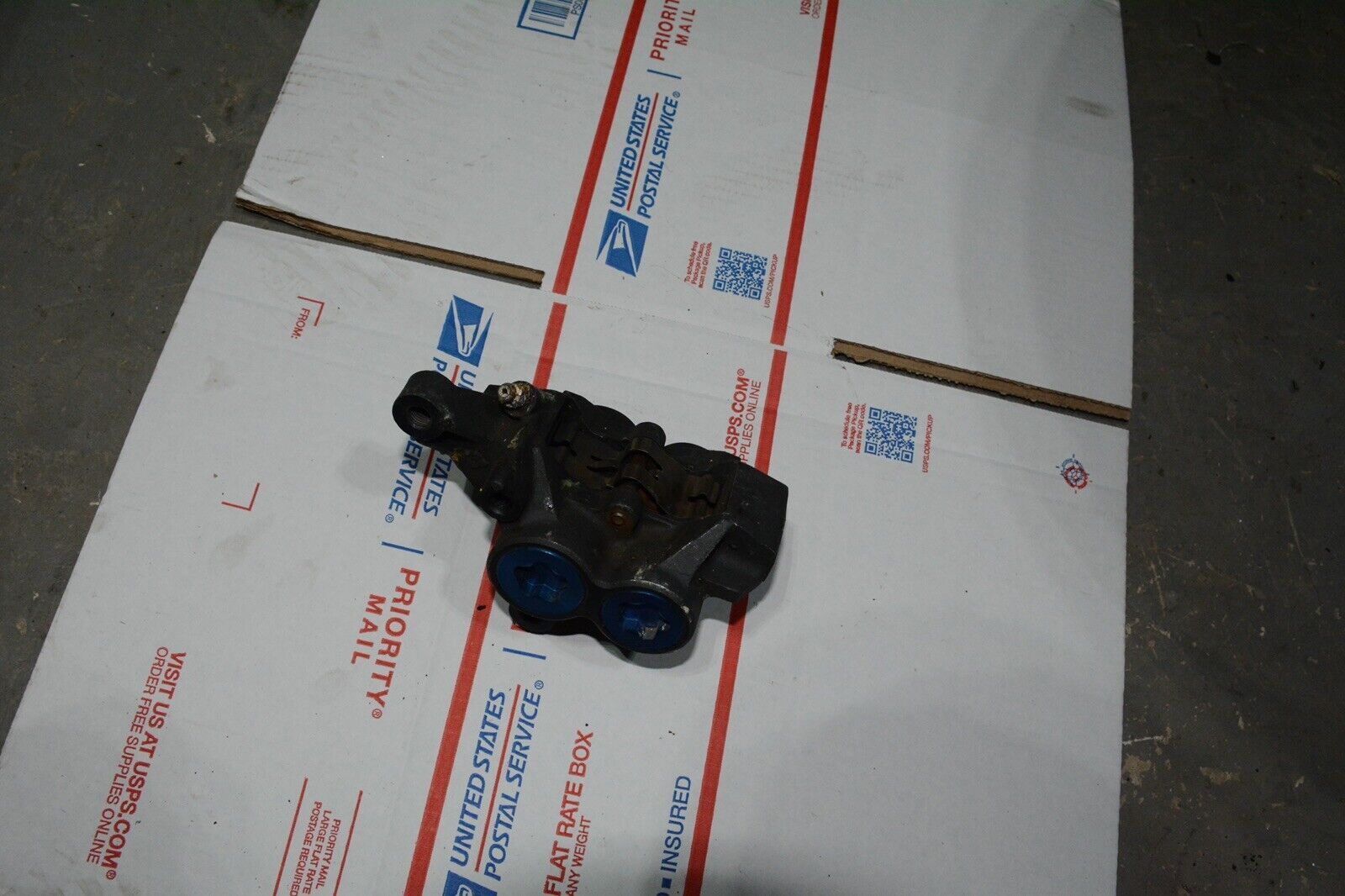 00-02 Yamaha Yzf R6 Yzfr6 Left Front Brake Caliper