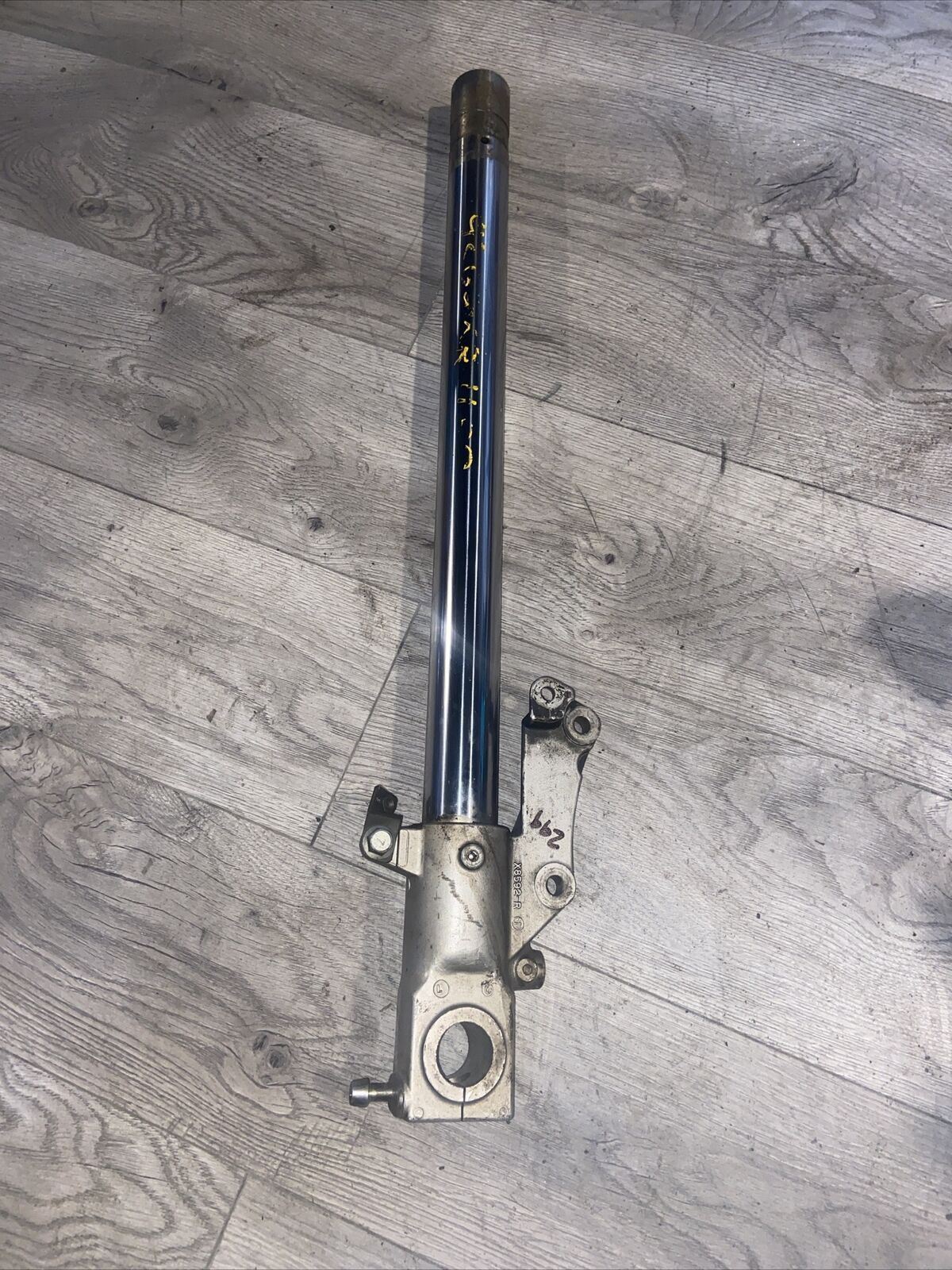 2006 2007 SUZUKI GSXR600 OEM STRAIGHT RIGHT FRONT FORK SHOCK SUSPENSION