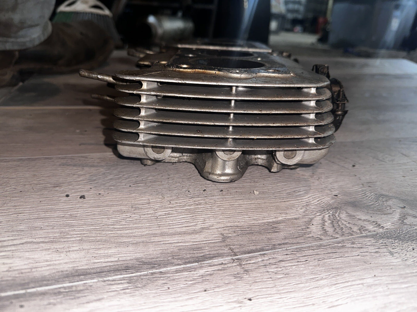 1979-1980 Honda CB650 CB650C Engine Motor Cylinder Head