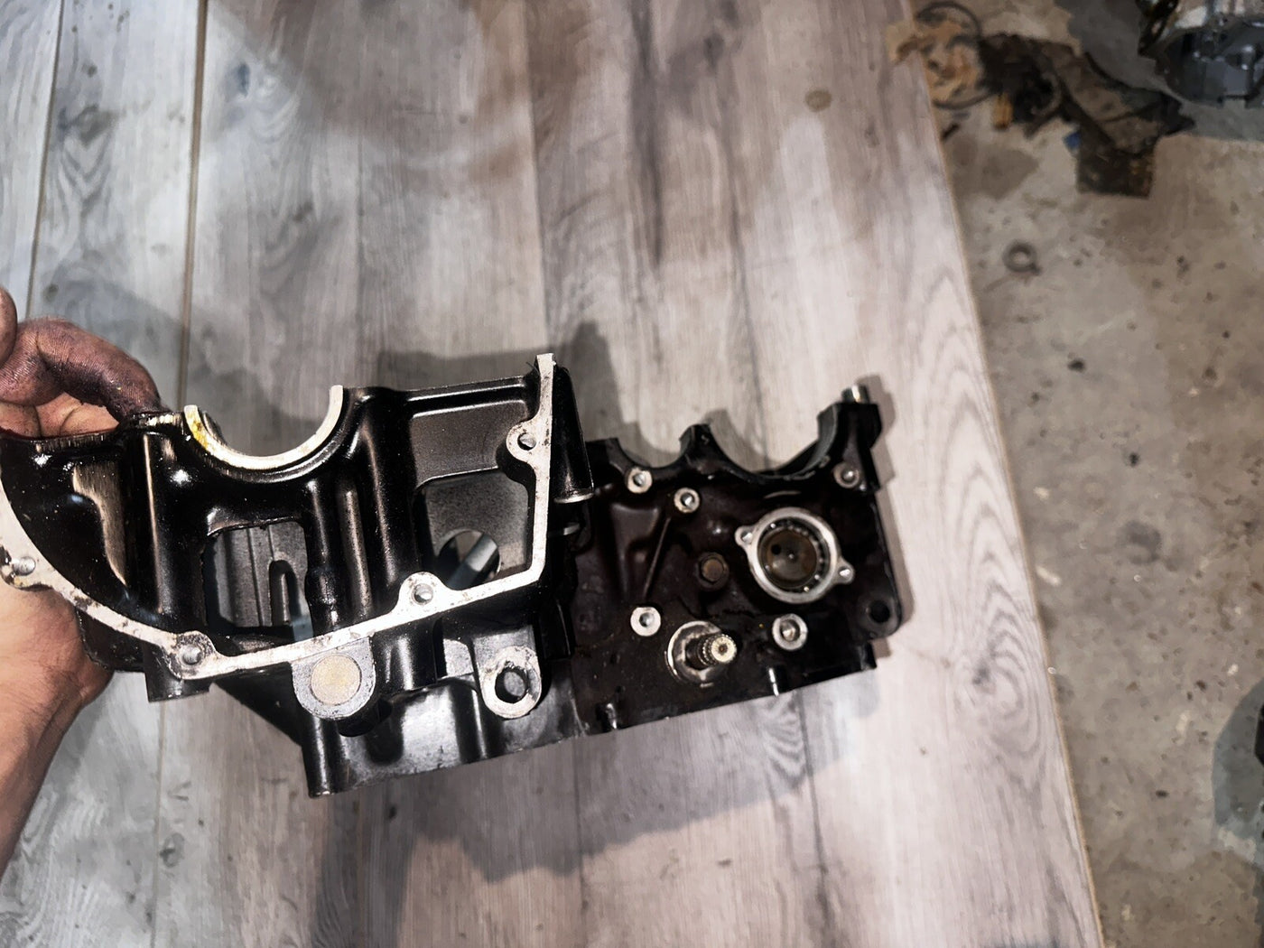 Suzuki GSXR750 GSXR 750 86 1986 1987 87 Engine Crank Lower Case Block Crankcase