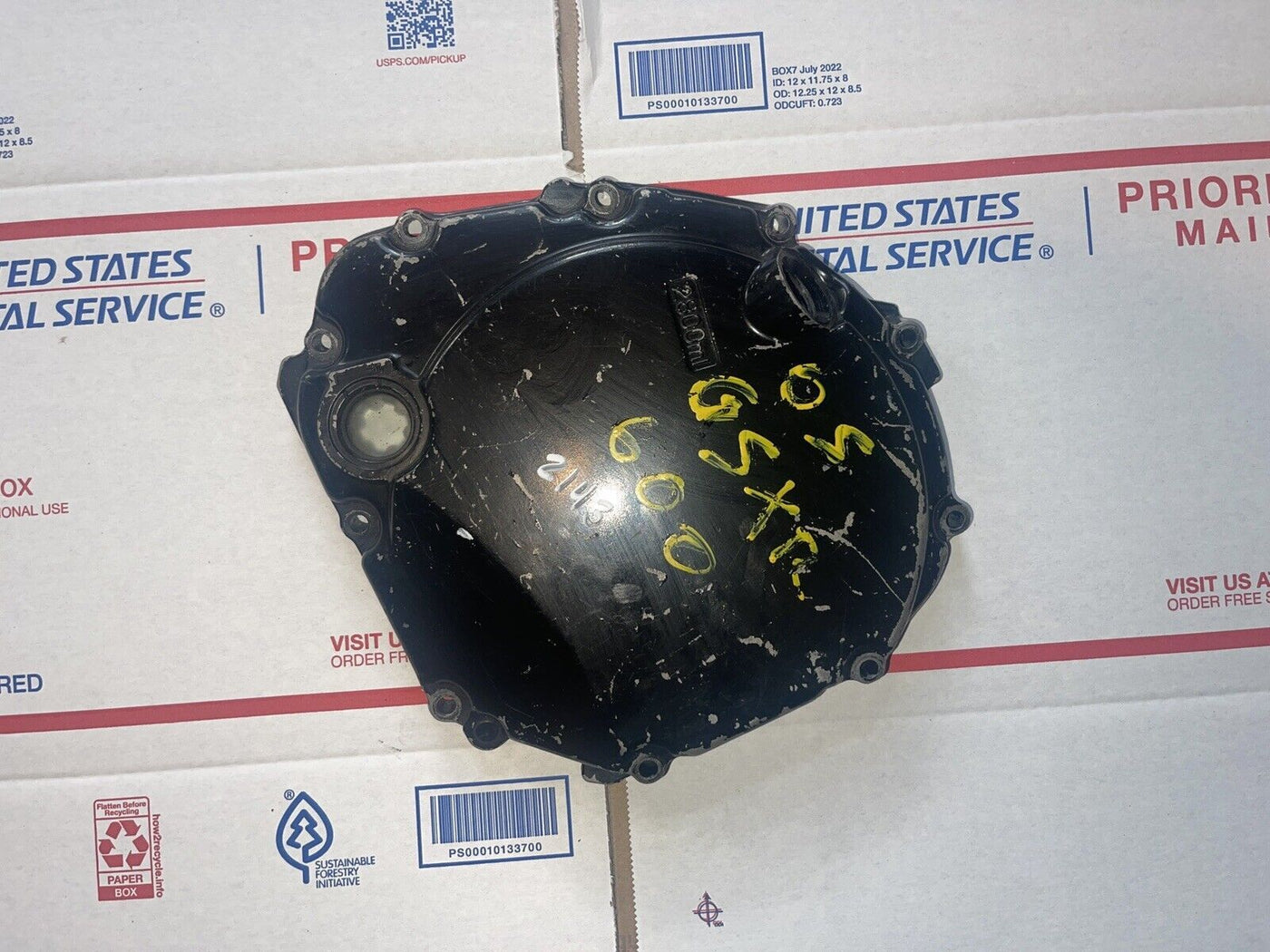 2004-2005 SUZUKI GSXR600 GSX-R 600 CLUTCH RIGHT SIDE ENGINE MOTOR COVER CASE 05