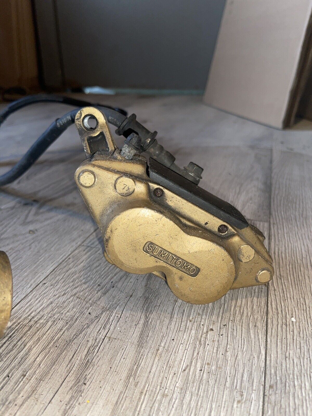 87 Yamaha FZR 1000 FZR1000 Front Brake Calipers