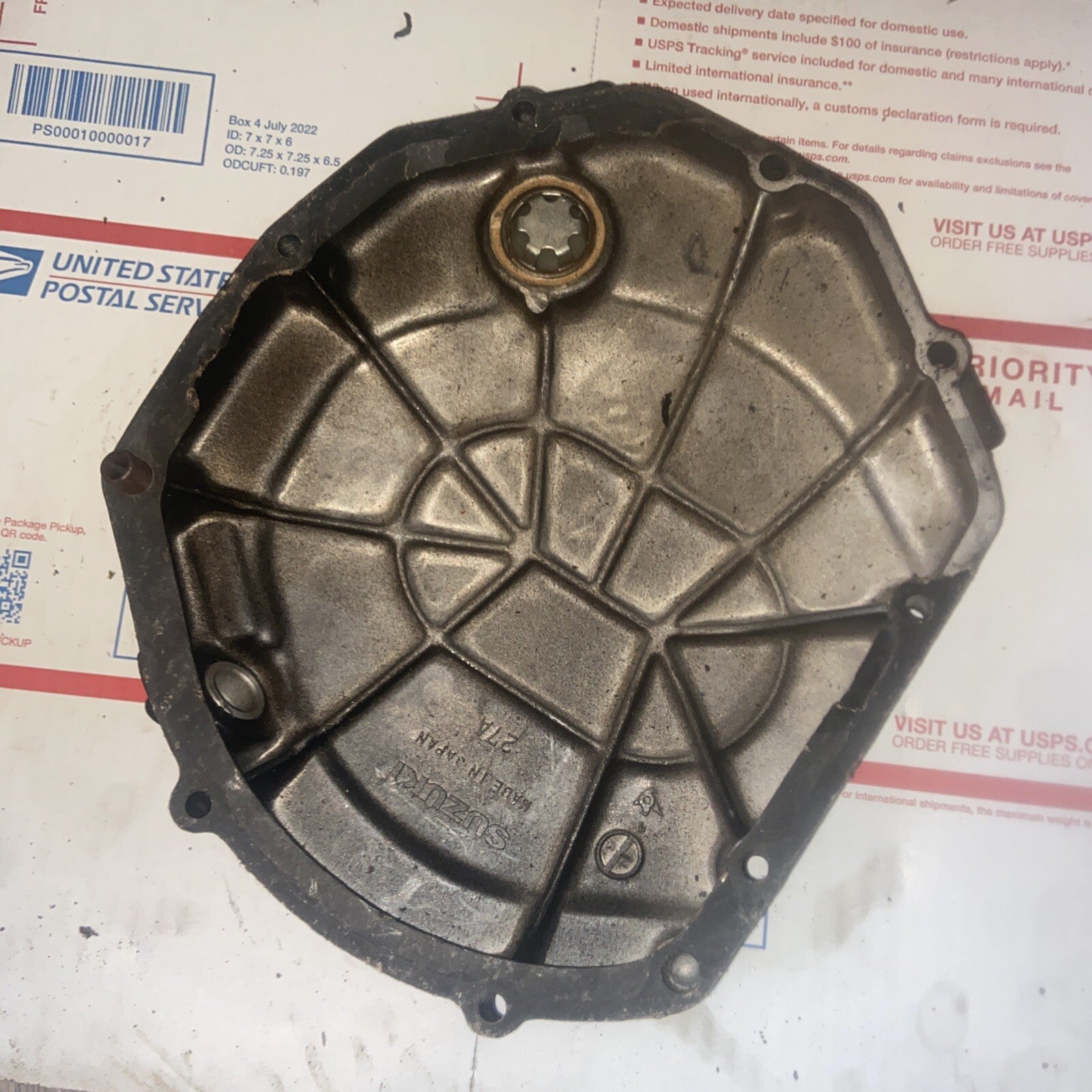 SUZUKI RF900 RF 900 ENGINE CLUTCH COVER