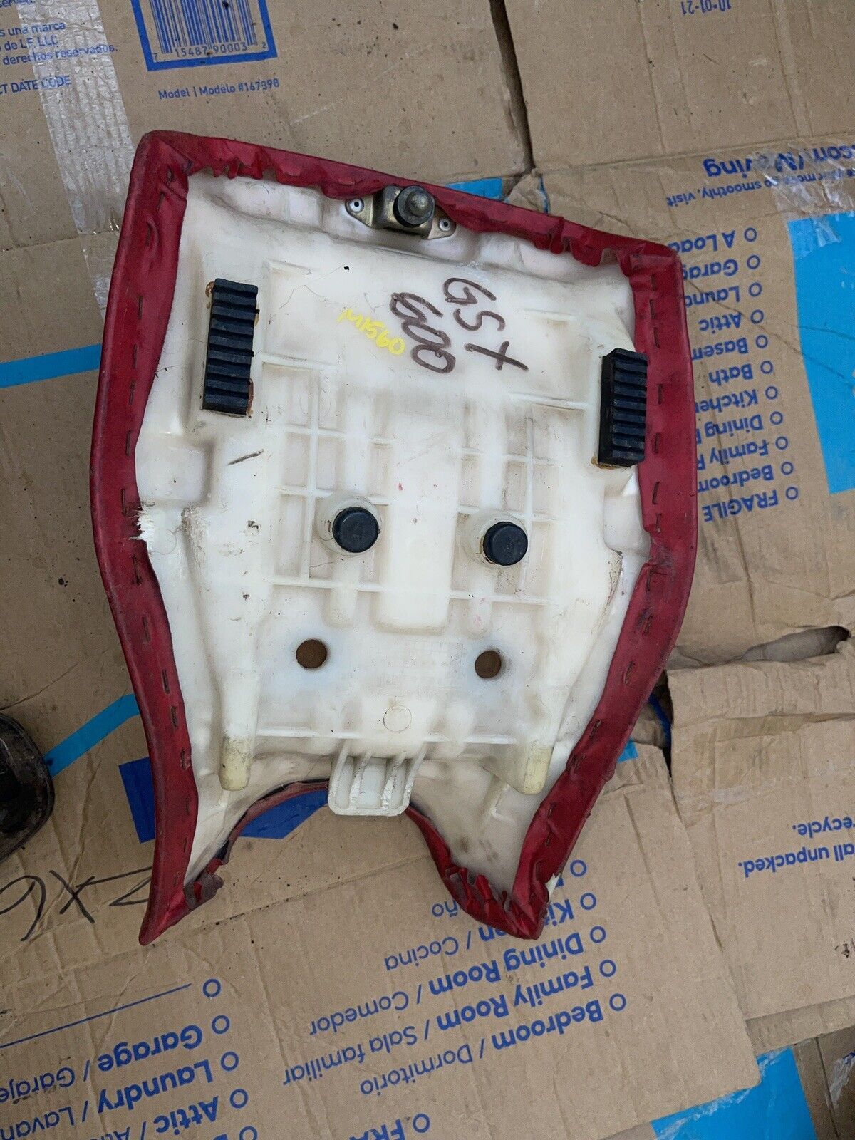 1988-1996 Suzuki Katana GSX 600 FRONT DRIVER SEAT SADDLE  