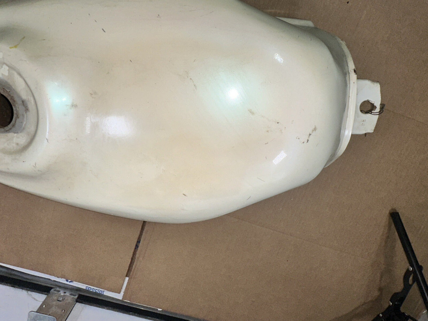 1984 85 HONDA VF500F VF 500 F INTERCEPTOR FUEL GAS PETRO TANK OEM 175A1-MF2-670