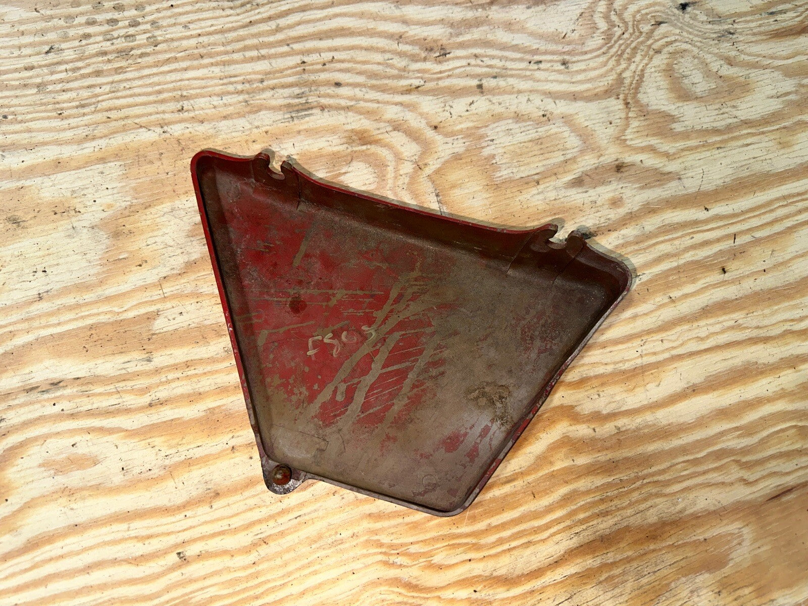 76 77 Yamaha XS360  Left Side Cover Side 1  1L9-21711-00-U4 dg