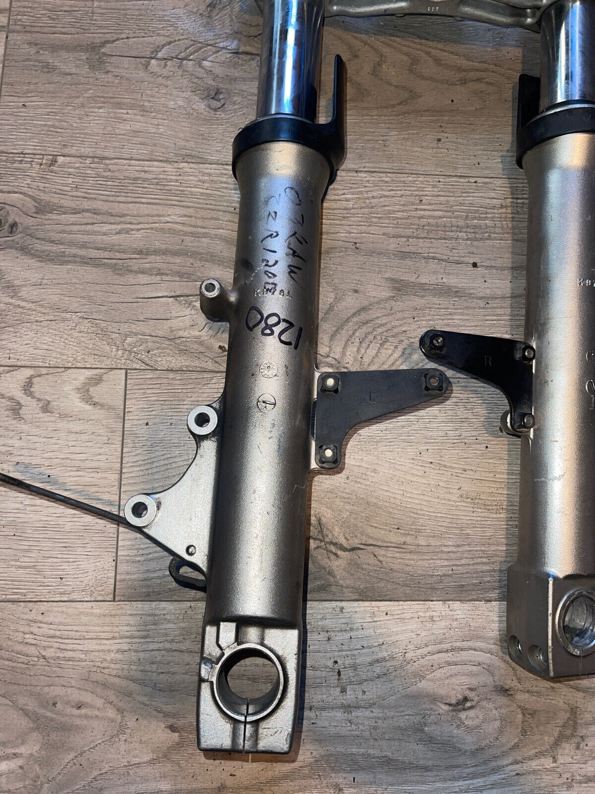 2003 02-05 KAWASAKI ZZR 1200 ZZR1200 FORK TUBES FRONT SUSPENSION TRIPLE TREE SET