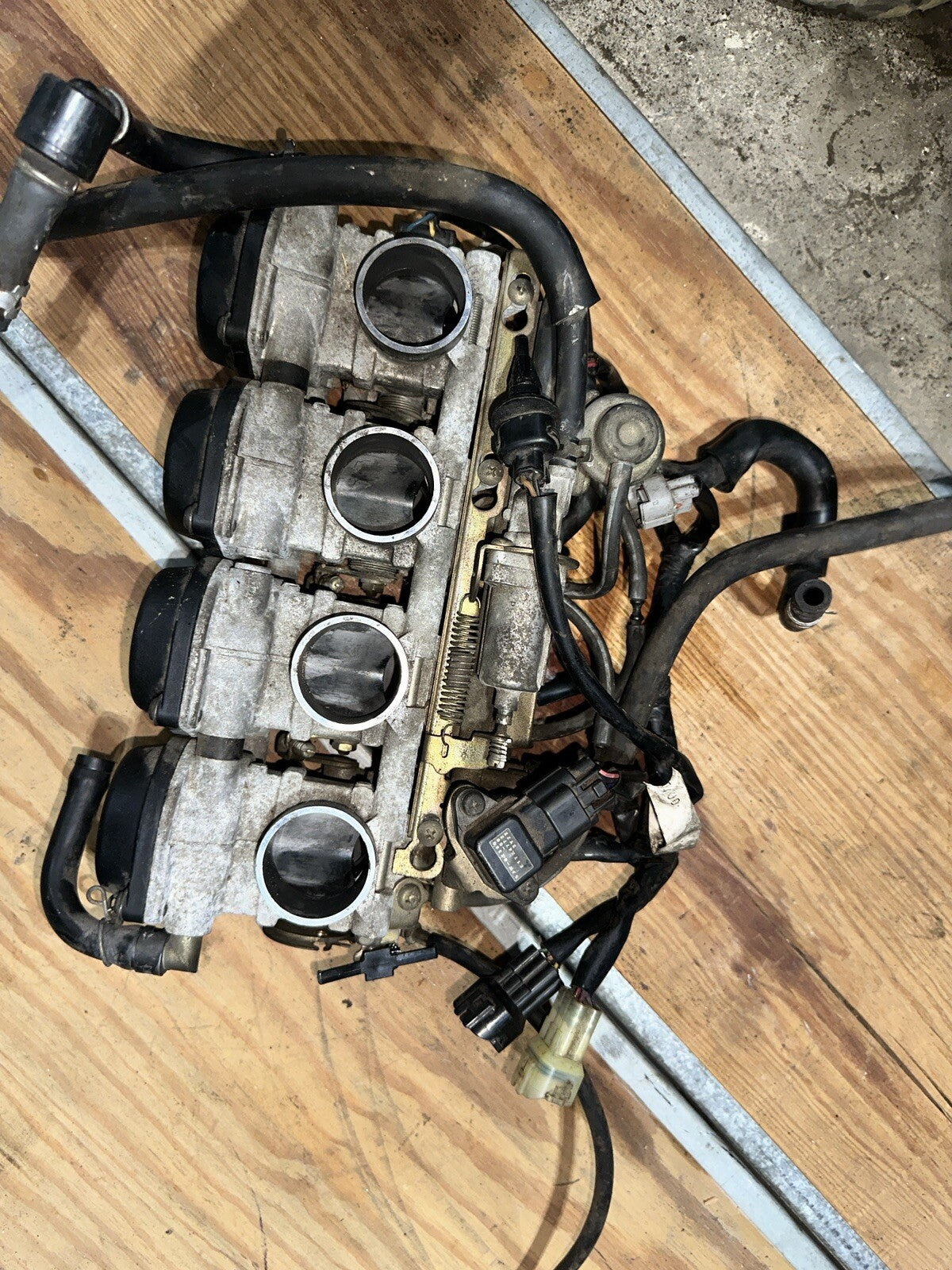 2003-2005 2009 YAMAHA YZF R6S THROTTLE BODIES