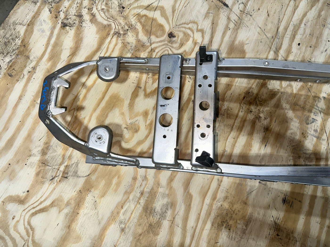 93-96 Suzuki Gsxr 750 Rear Subframe  Sub Frame Straight