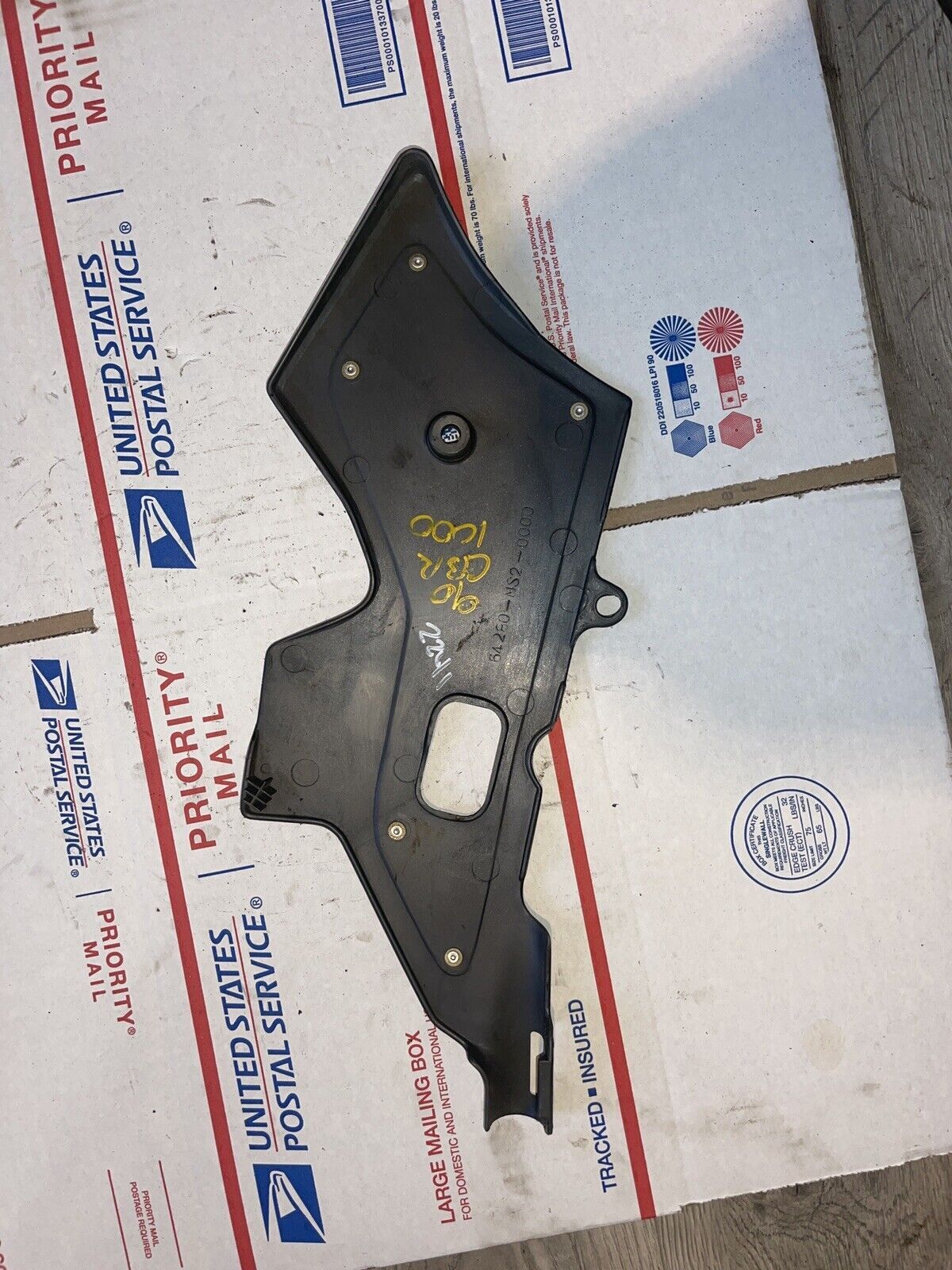 88 Honda CBR1000F CBR1000 Hurricane Left Pivot Fairing Cover Panel