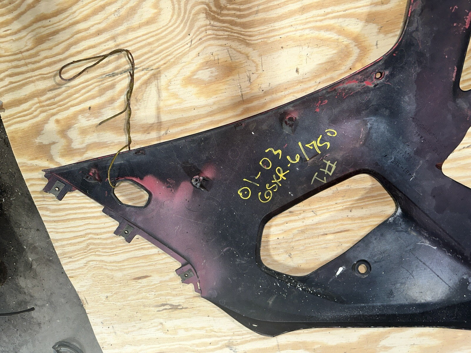 2002 01-03 Suzuki GSXR 600 750 GSXR600 Left Side Fairing Cover Cowl Panel