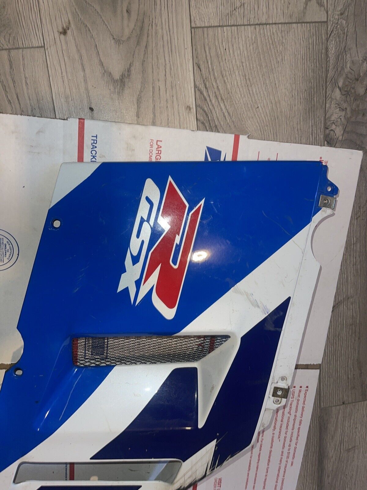 1991-1992 Suzuki GSXR 750 left side fairing, left mid fairing plastic, OEM