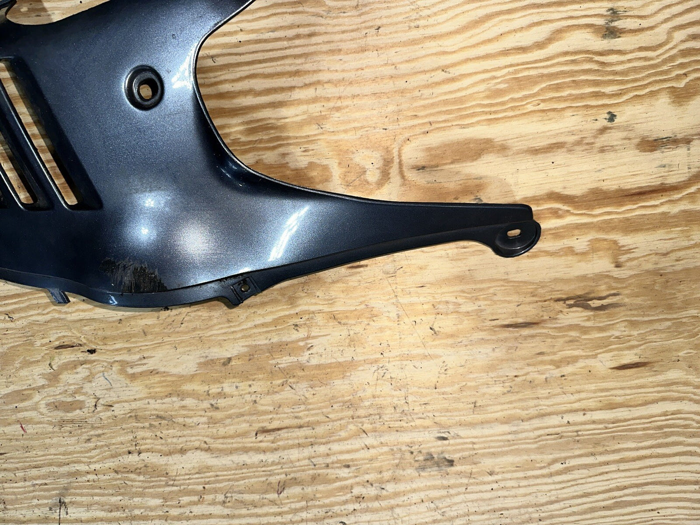 88-97 SUZUKI KATANA 600 GSX600F RIGHT LOWER BOTTOM BELLY SIDE FAIRING COWL 