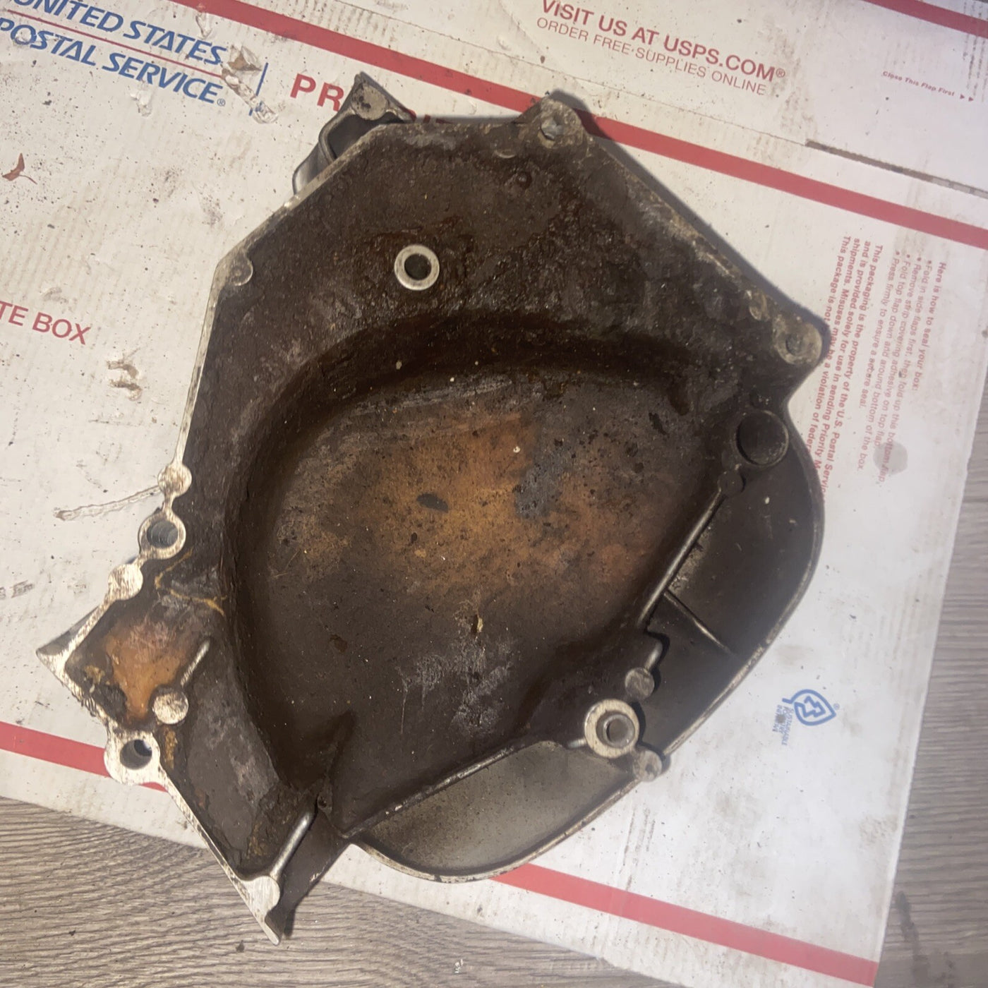 SUZUKI 1978 GS1000E LEFT ENGINE/MOTOR SPROCKET COVER