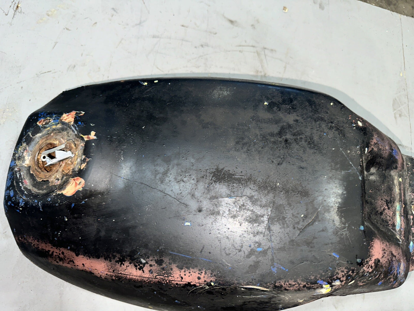 84 HONDA INTERCEPTOR 750 VF750F GAS TANK FUEL PETROL RESERVOIR Lots Of Filler