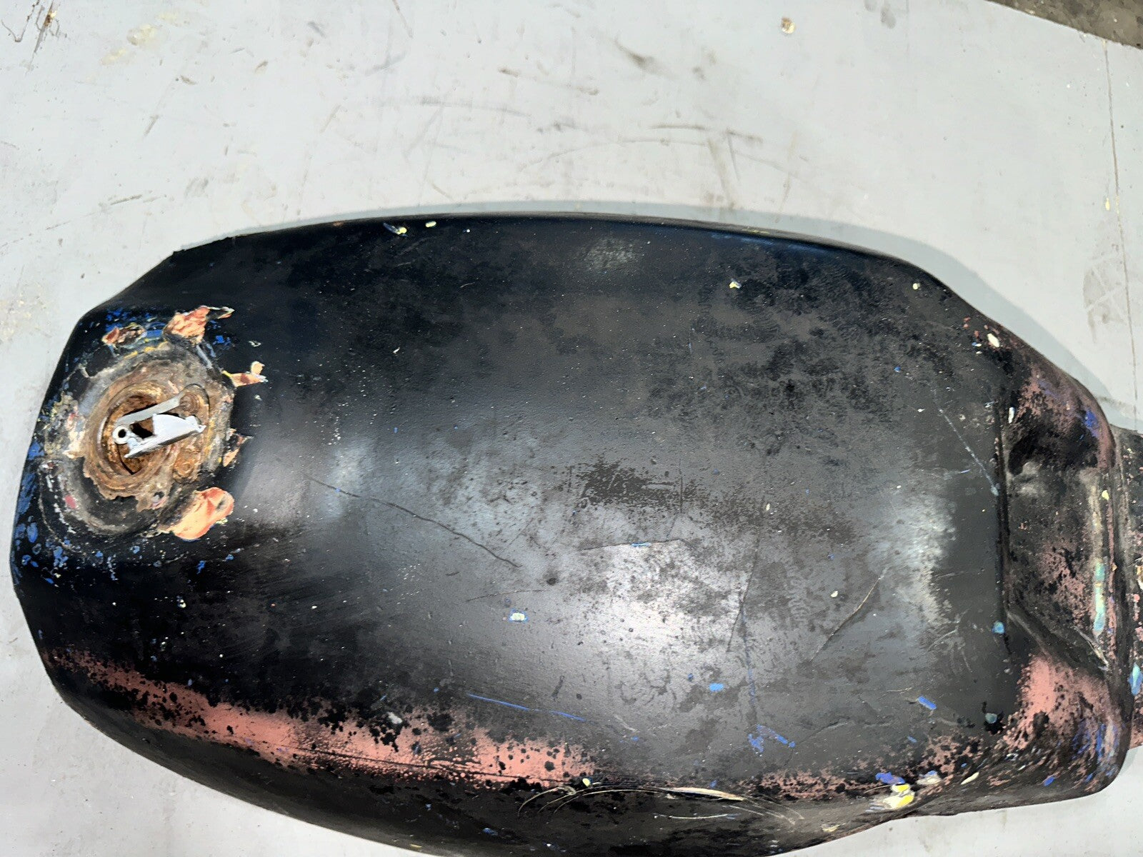 84 HONDA INTERCEPTOR 750 VF750F GAS TANK FUEL PETROL RESERVOIR Lots Of Filler