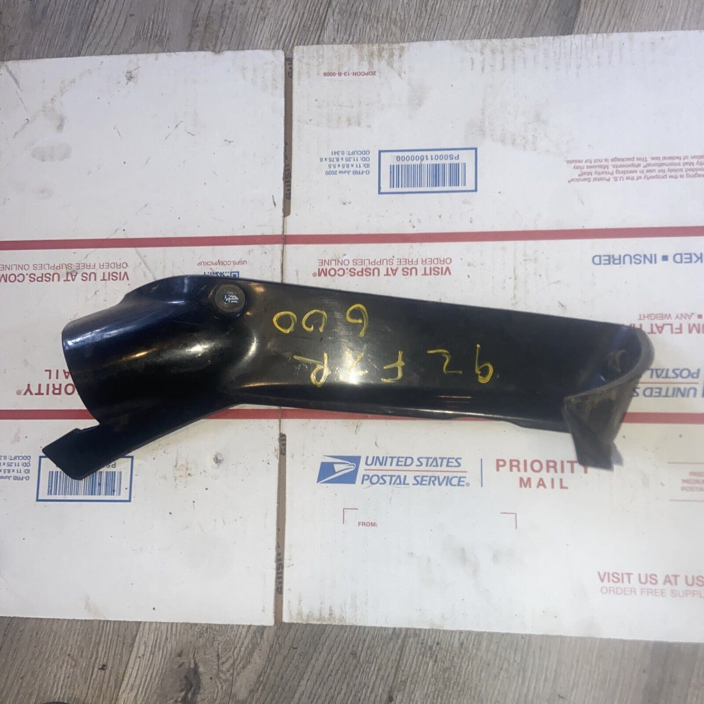 1992 Yamaha FZR600 Left Front Duct Covers Panels Cowls 3HE-2835V 1-L