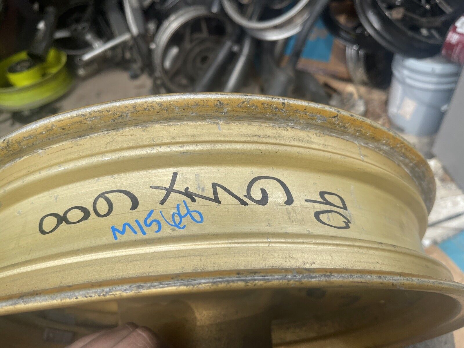 1990 90 Suzuki GSX600 GSX 600 Wheel Rim Straight 17x3.5 Rear Back 