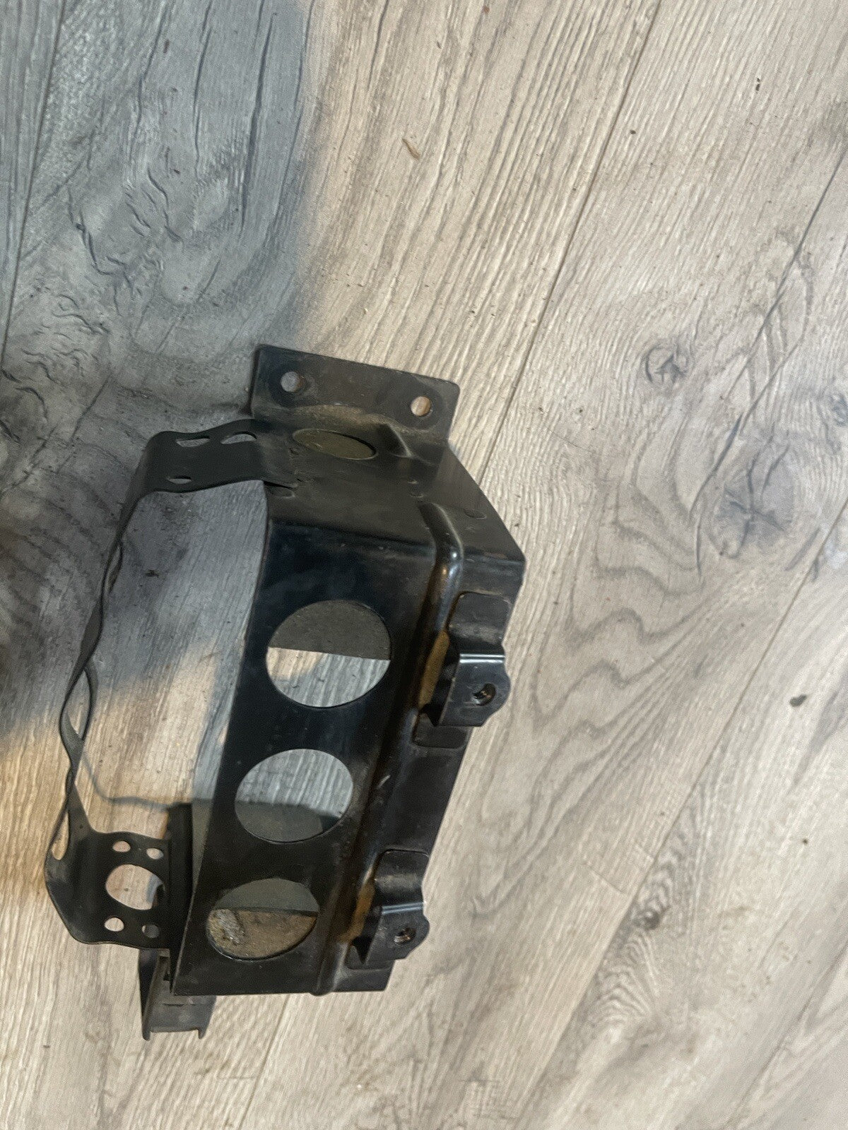 95 Suzuki RF900R Battery Mount Box Tray OEM RF900